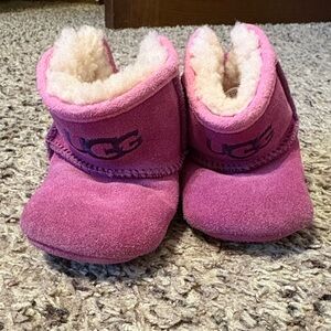 UGG Fuchsia Kids Slippers